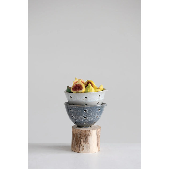 Stoneware Berry Bowl with Glaze