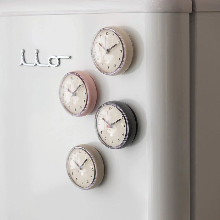 Plastic Clock with Suction Cup, 4 Colors