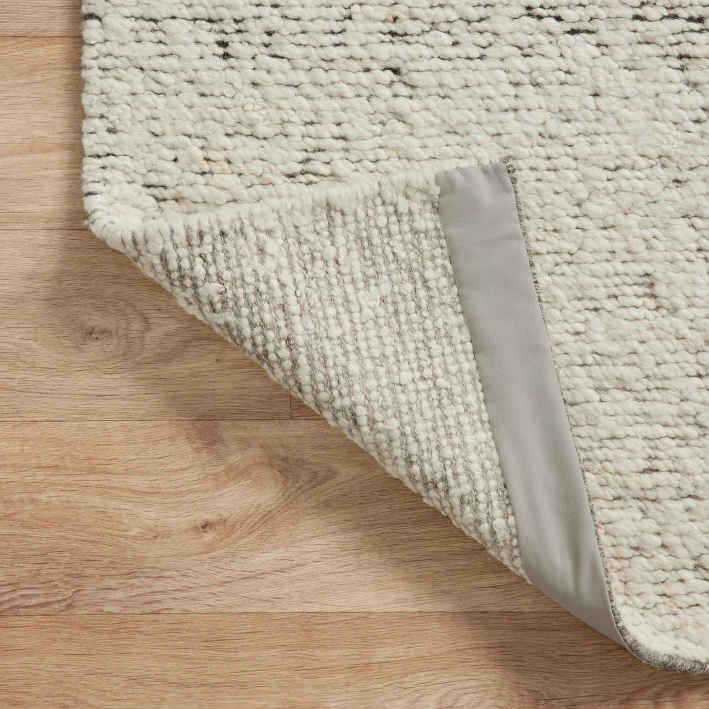Madison Silver / Natural Rug